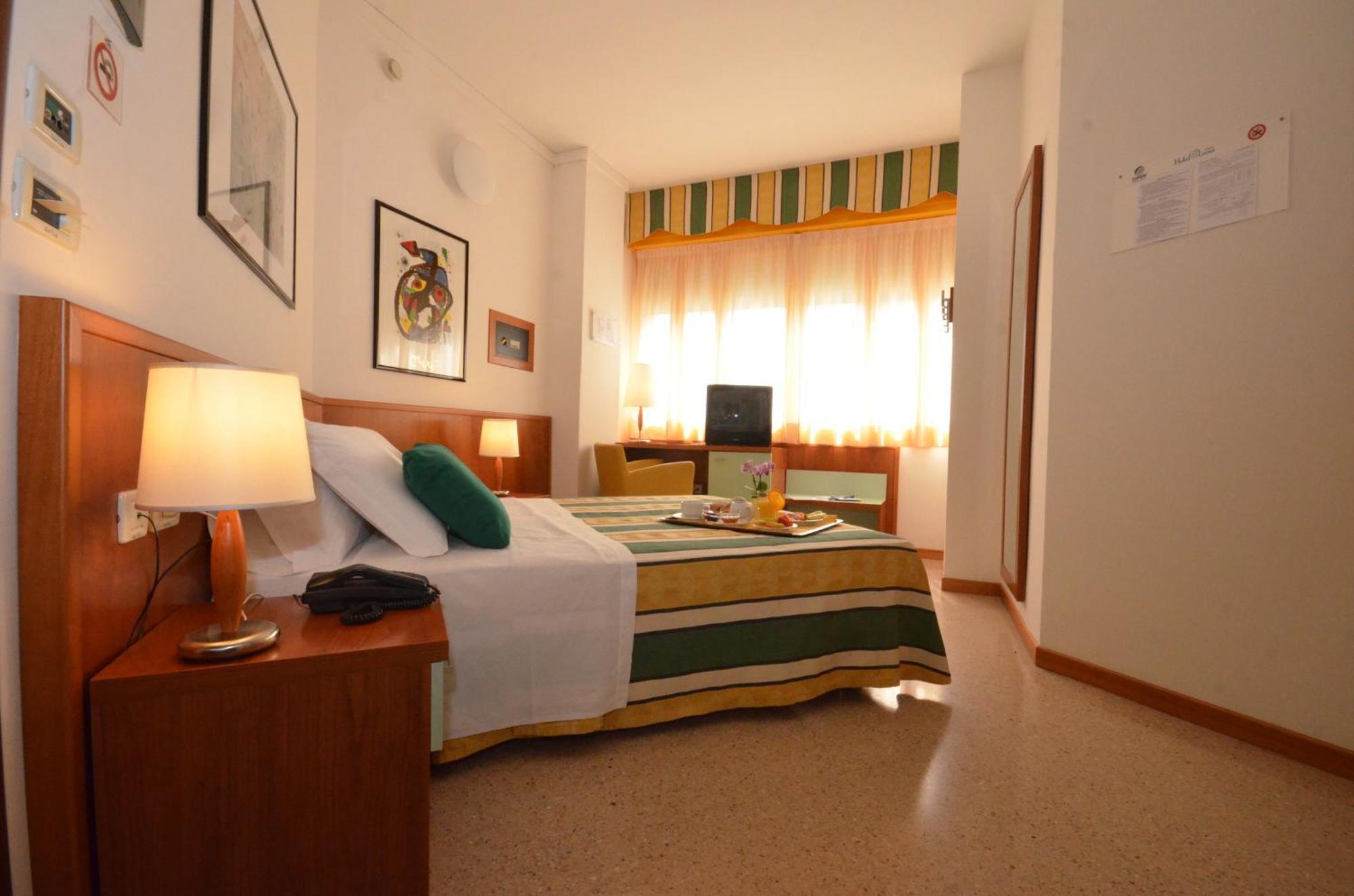 Hotel Luna Bibione Extérieur photo